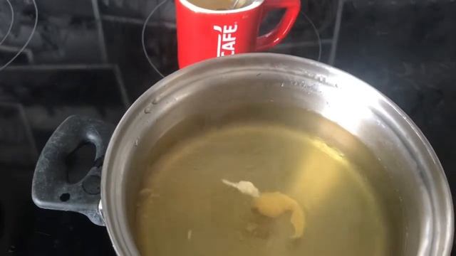 Готовлю обед (200-250ккал) куриный паштет + бульон с галушками