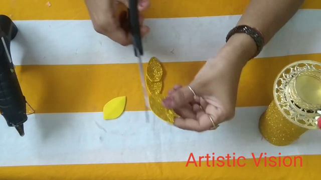 Diwali Decoration idea ||Lotus shape Diya Stand from Spray Bottle||DIY_Candle Holder|Room Decoratio смотреть онлайн