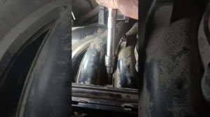 Замена клапана вентиляции картера VW Polo, Skoda Ramster