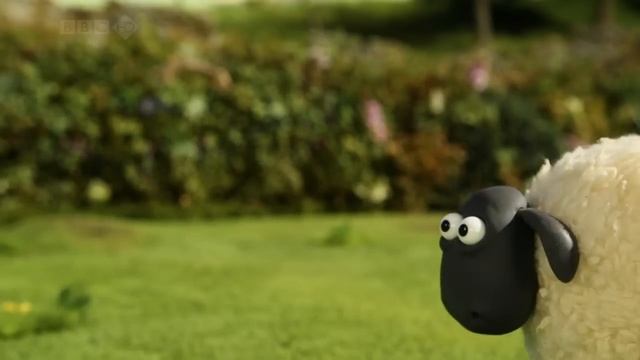 Shaun The Sheep S03E14 Hide and Squeak смотреть онлайн