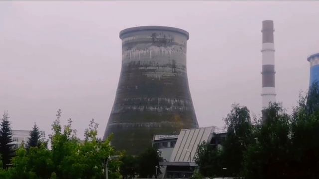 💥Взрыв градирни на ивановской ТЭЦ-3 смотреть онлайн