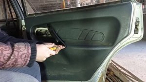 Как снять заднюю дверную карту ваз 2114 #RAZNOBOY #ВАЗ2114 #какснять