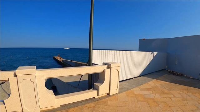 Навороченые отели Ищу пляж где искупаться Набережная Пляжи Ялты 2021. Ялта сейчас Крым смотреть онлайн