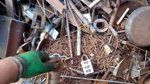 Удачно зашел на Металлолом. Крутые Находки. Всё из за Метало копа.