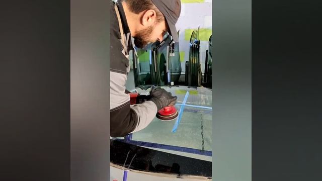 Тестирую новую пасту для полировки стёкол wbtm. #wbtm #ветровоестекло #полировка #интересно смотреть онлайн