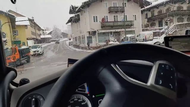 Завел навигатор. Выгрузка по колено в снегу. Новая резина спасает.... смотреть онлайн