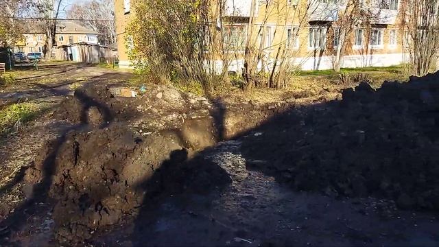 п. Товарковский ул. Трудовая без воды находятся жители. Ремонт произвели, но воды нет пойдёт рыжая. смотреть онлайн