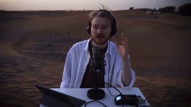 Данила Поперечный покинул Россию.