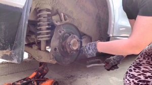 ЗАМЕНА КОЛОДОК ручного тормоза на Mitsubishi ASX.