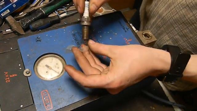 Прибор для проверки свечей зажигания Э203-П смотреть онлайн