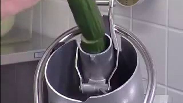 Нарезка соломкой/ "жюльен" для огурцов 2х2 мм_RG Hallde_Cucumber julienne 2x2 mm_ROVABO смотреть онлайн