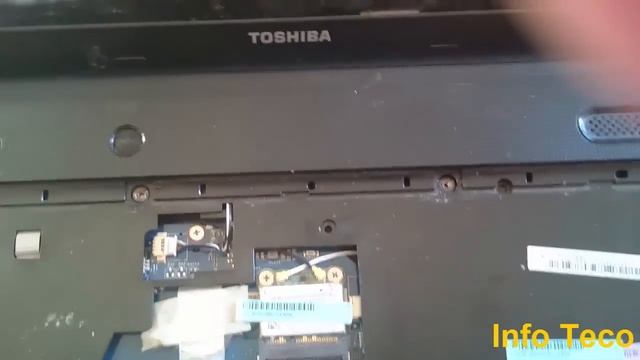 TOSHIBA SATELLITE C660 Disassembly смотреть онлайн
