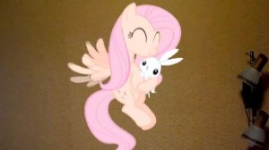 ПОНИ ФЛАТТЕРШАЙ ПОМЫЛАСЬ В ДУШЕ И ПОШЛА СПАТЬ .. ? ПОНИ В РЕАЛЬНОЙ ЖИЗНИ ?