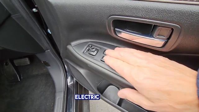 Mitsubishi Outlander2.0 MIVEC Exceed CVT 4WD Euro 6 (s/s) 5dr2019 (69 reg) смотреть онлайн