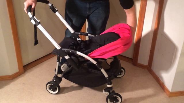 How to Adjust and Remove the Seat on a Bugaboo Bee Plus смотреть онлайн