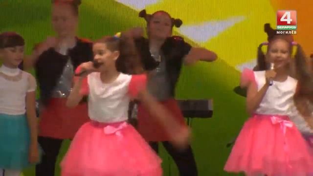 Настя Горничар и Продюсерский Центр "Ступени" песня "Нарисуй этот Мир" 3 июля 2017 смотреть онлайн