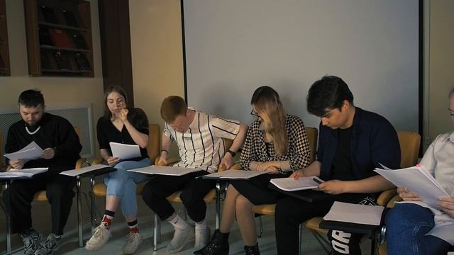Backstage репетиции читки пьесы "Дамский портной" смотреть онлайн