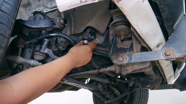 Brazo pitman y barra de dirección | juego, golpes y tronidos en la suspensión | смотреть онлайн