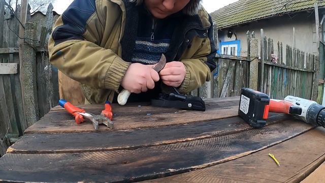 ЖИВУ ОДНА В ДЕРЕВНЕ/ ДЕРЕВЕНСКИЙ ВЛОГ / ПРОВЕЛА ОСВЕЩЕНИЕ В САД/ ЖИЗНЬ В ДЕРЕВНЕ