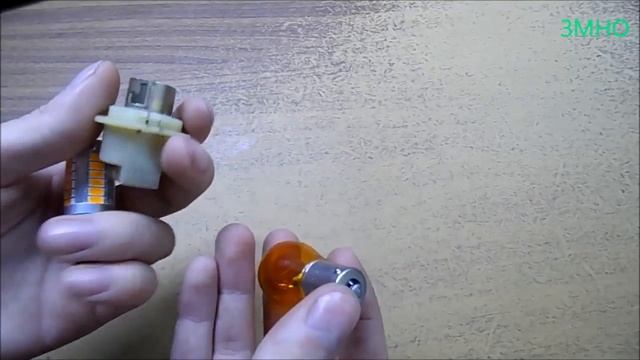 Лайфхак дня Меняем автомобильную лампу со смещением на обычную смотреть онлайн