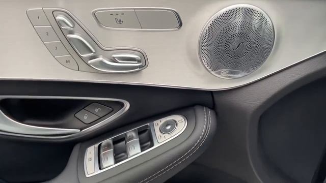 2016 Mercedes C 300 4Matic смотреть онлайн