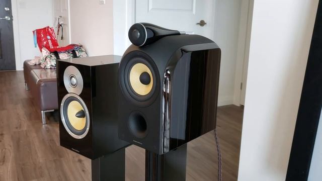 Bowers and Wilkins PM1 vs CM5 Size смотреть онлайн