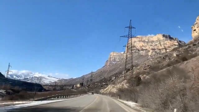 Экскурсия на Эльбрус. 1 часть: Дорога с удивительными видами на горы смотреть онлайн