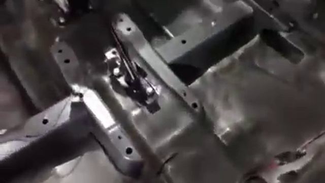 Достичь в салоне авто абсолютной тишины невозможно, но в значительной мере снизить шум - реально смотреть онлайн