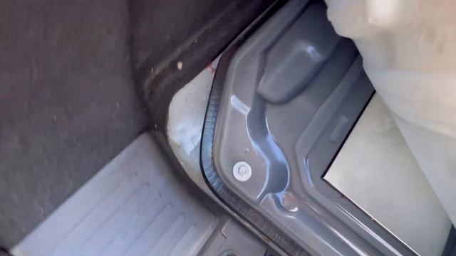Renault Twingo 1.0L Benzina смотреть онлайн