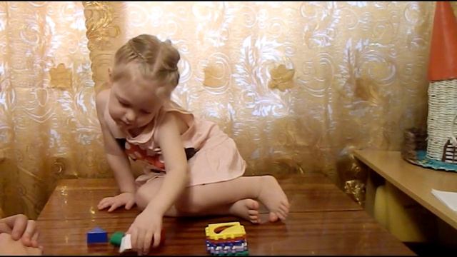 Играем: собираем разбираем кубик конструктор смотреть онлайн