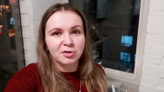 Влог, в котором я наряжаю ёлку, ем сладкое и наконец-то читаю книгу 🎄 смотреть онлайн