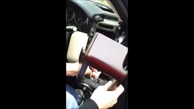 Range Rover L322 Dashboard Removal смотреть онлайн