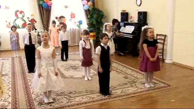 8 Марта Песня о бабушке (под. гр.) Коломна детский сад 15 "Светлячок" смотреть онлайн