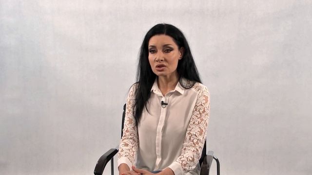 Dsida Jenő: ÁPRILIS A húsvét dicsérete - Előadja: Gregor Bernadett смотреть онлайн