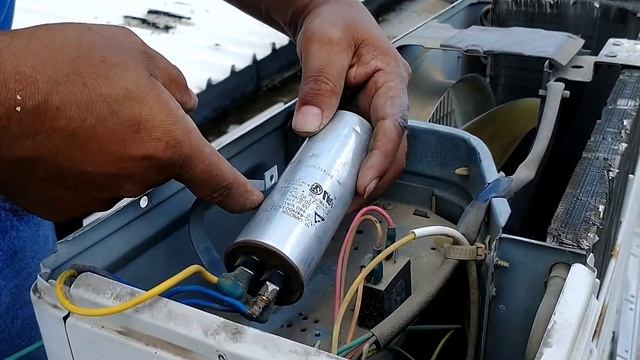 Aire acondicionado enciende solo el ventilador de la condensadora. смотреть онлайн