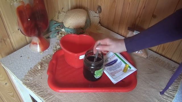 Хотите крупных сладких ягодок,займитесь клубникой и про профилактику серой гнили не забудте смотреть онлайн