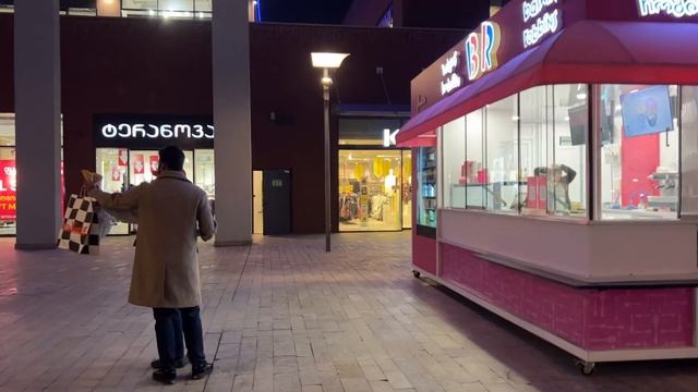 Тбилиси. Торговый центр “East Point”. Большая прогулка вдоль ярких витрин. Скидки и акции. смотреть онлайн