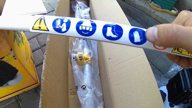 Бензиновый триммер Huter GGT-1900S //Борьба с сорняком