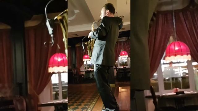 Саксофонист Игорь Драбкин (ресторан Черчилль) смотреть онлайн