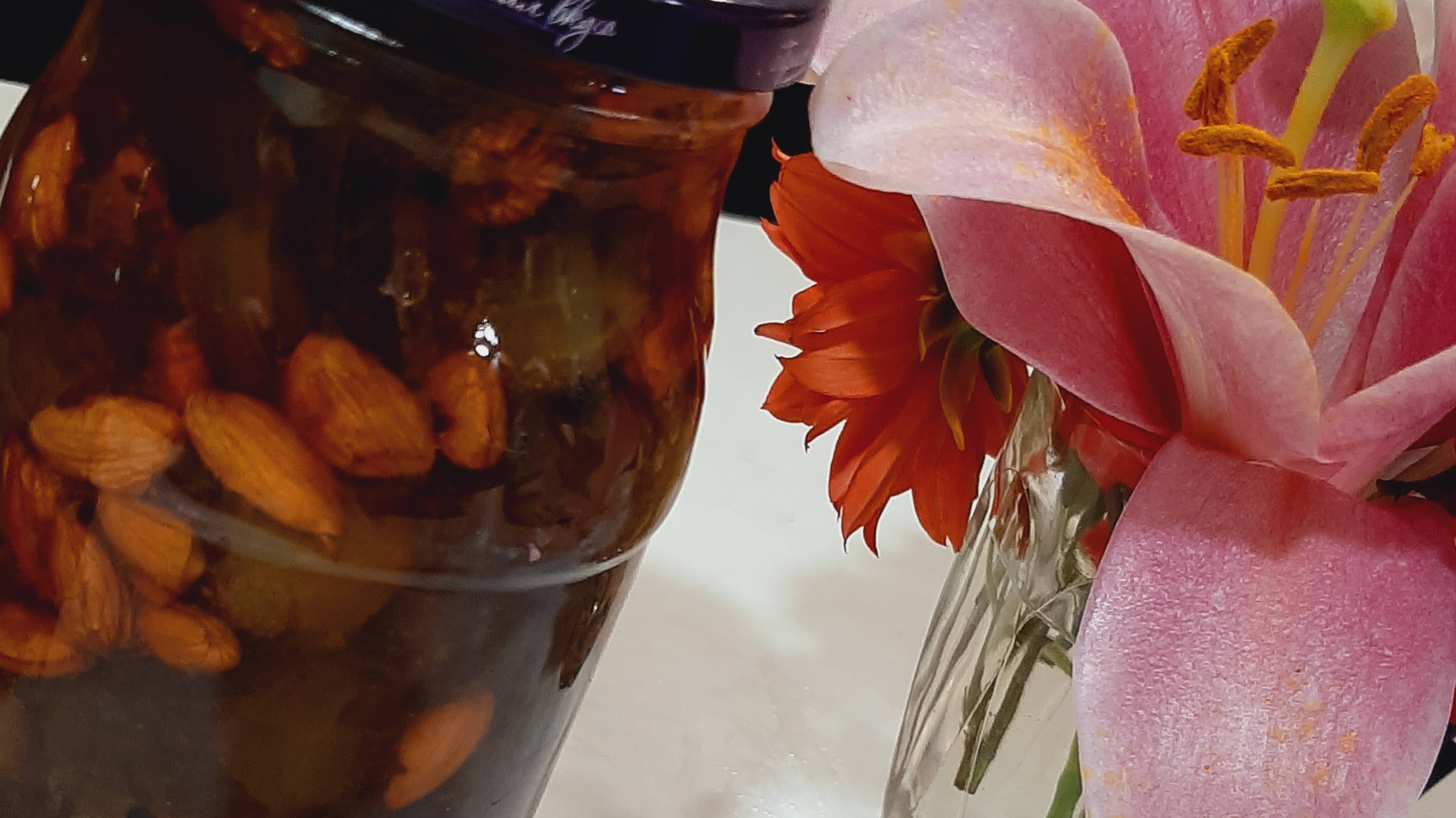 Варенье из крыжовника с орехами