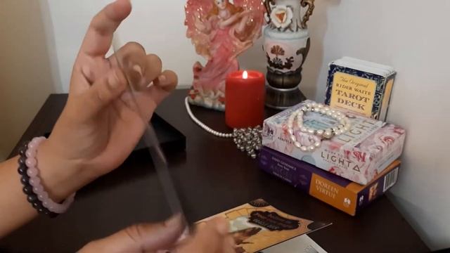 Unboxing and Flip through of Believe in YOUR Own Magic Oracle Deck смотреть онлайн