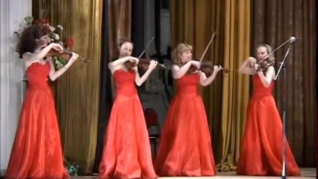 ТЕНЬ ТВОЕЙ УЛЫБКИ.АЛЛА ХАРИТОНОВА КРАЙНЯЯ СЛЕВА смотреть онлайн