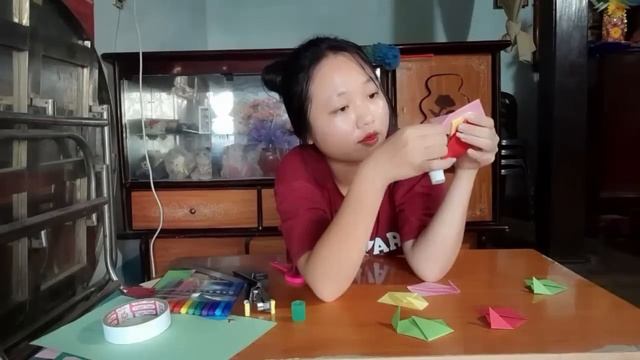 ?Let's fold colorful fans from cardboard to decorate the classroom part 5634 смотреть онлайн