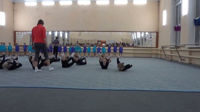 Эстетическая гимнастика. Роксет. 3,5 - 5лет. Открытый урок.27.12. 2014г. смотреть онлайн