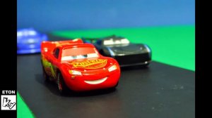 Movie Cars 3 : McQueen's Crash Scene Reenactment - StopMotion