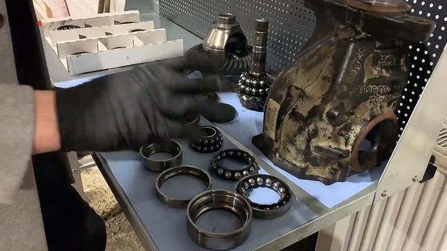 Ремонт заднего редуктора BMW E70 смотреть онлайн