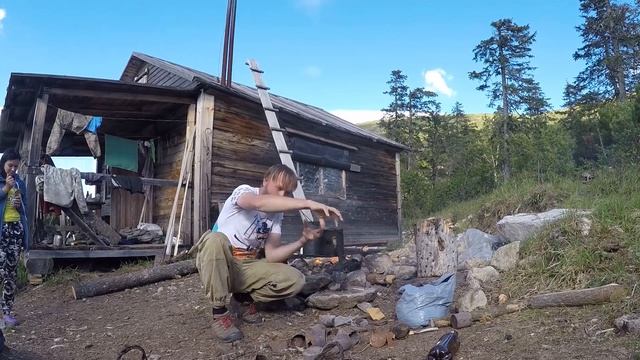 Как правильно утилизировать консервные банки | Мусор на озере Большой Сулук смотреть онлайн