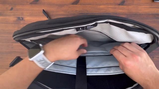 What’s In My Urban Every Day Bag (EDC 2023) | Alpaka Elements Tech Brief Pro смотреть онлайн