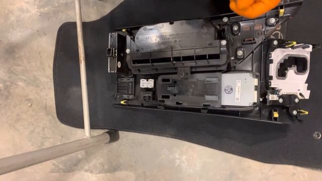 2010-2015 Lexus RX350 RX450h Center Console Cupholder Replacement Instructions смотреть онлайн