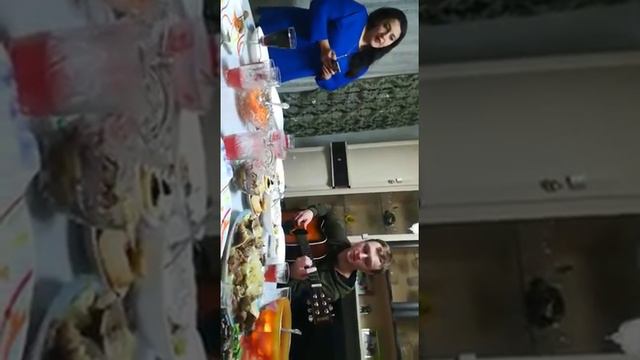 Бегу по полю снежному смотреть онлайн